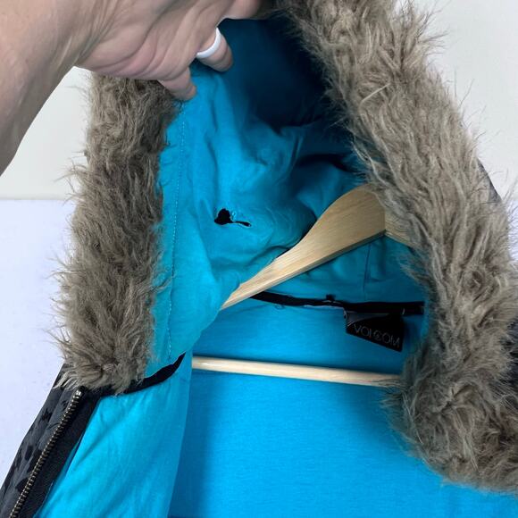 Y2K Volcom Quilted Skater Faux Fur Hood Gray Black Turquoise Women's Jacket  M - Picture 7 of 16